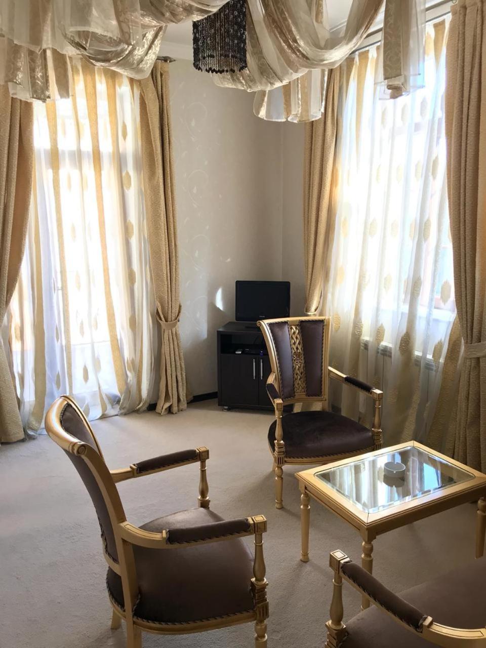 Villa Petrolea Hotel Baku Exteriör bild