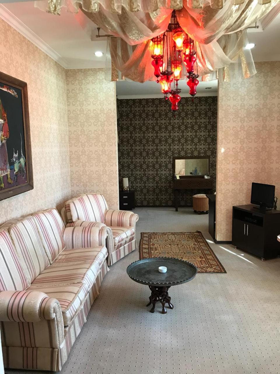 Villa Petrolea Hotel Baku Exteriör bild